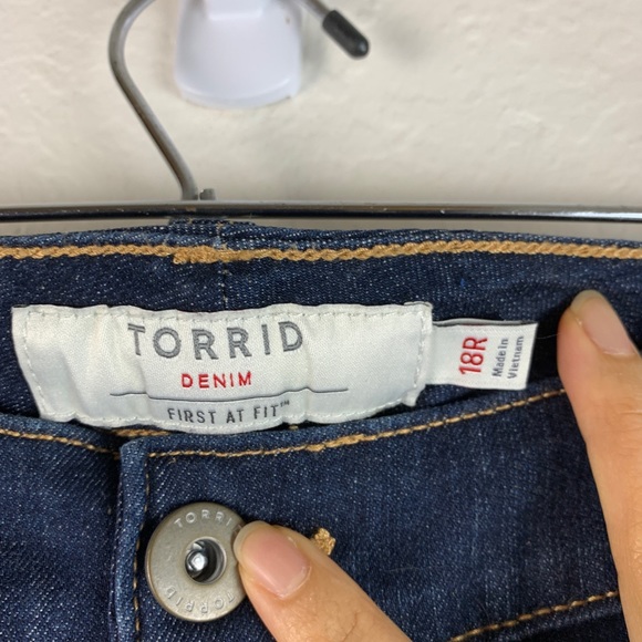 Torrid Denim Relaxed Boot Dark Wash High Rise Jean - Picture 5 of 10